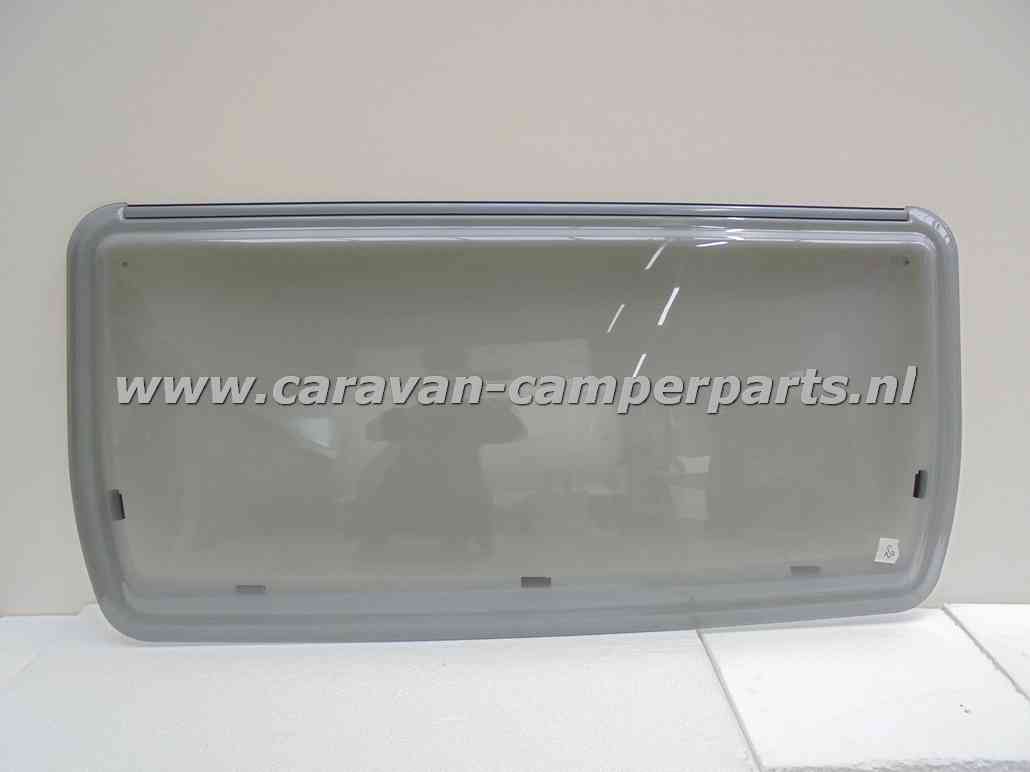 Knaus achterraam 141x66cm
