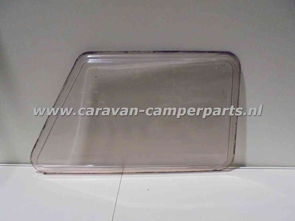 Kip vast trapezium raam L 1994