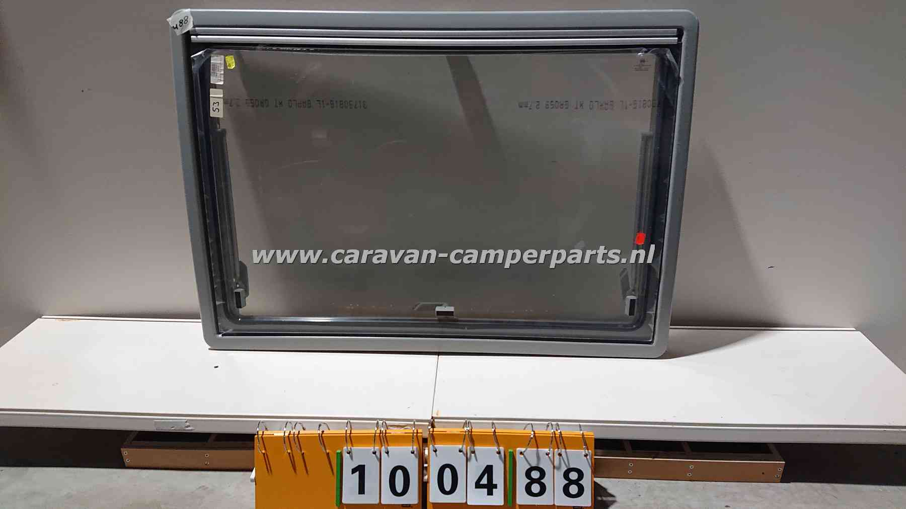 Tabbert voorraam gebogen 97x63,5cm