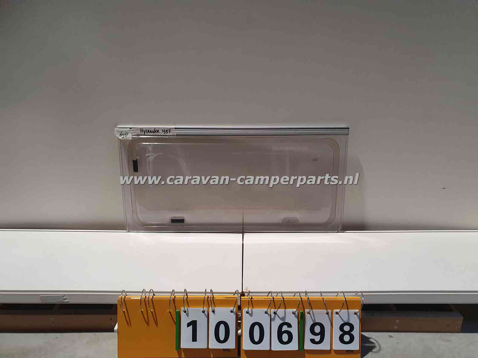 Hylander keukenraam 1997 77x38cm