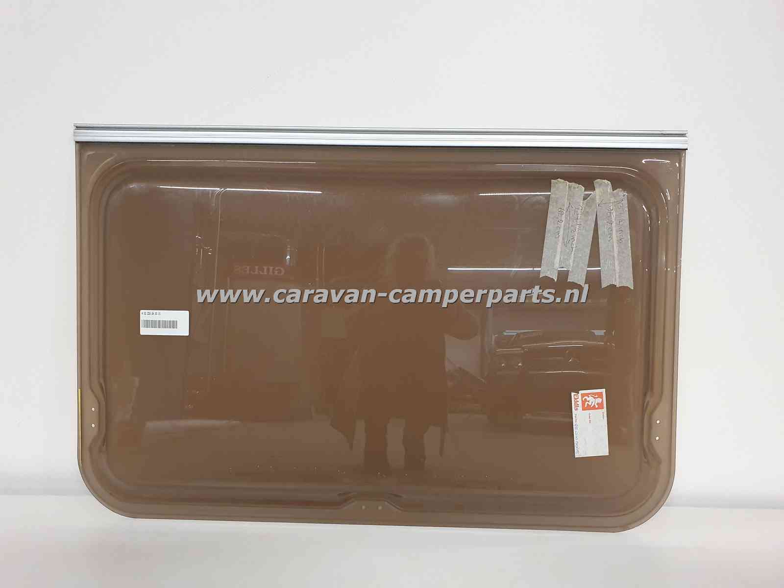 Polyplastic raam 95x62cm, geblindeerd