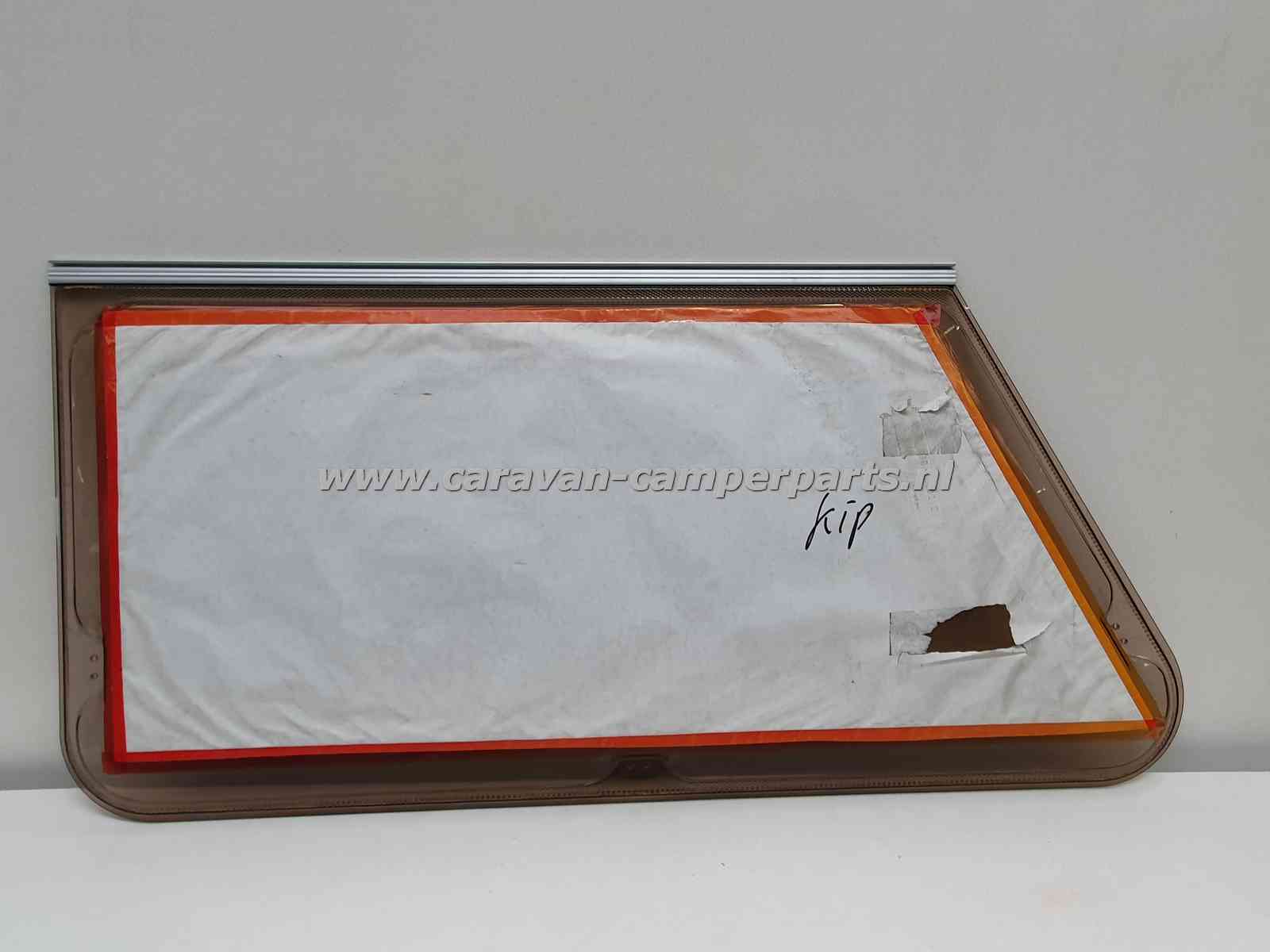 Kip raam o130/b103/h62 1988