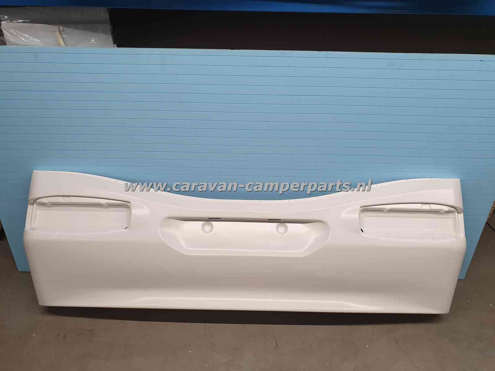 LMC bumper caravan 206cm 2005