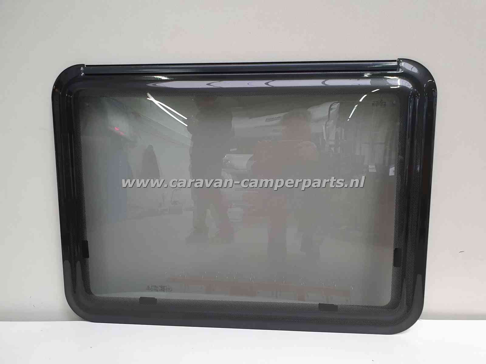 Knaus raam 91x66cm 2008