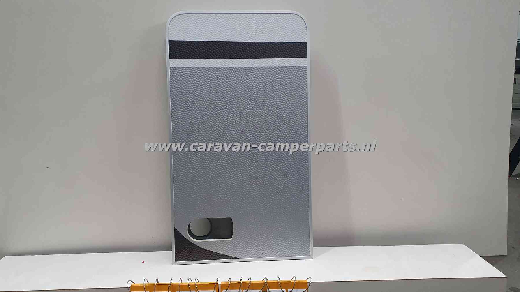 Knaus bovendeur RD 57x101cm