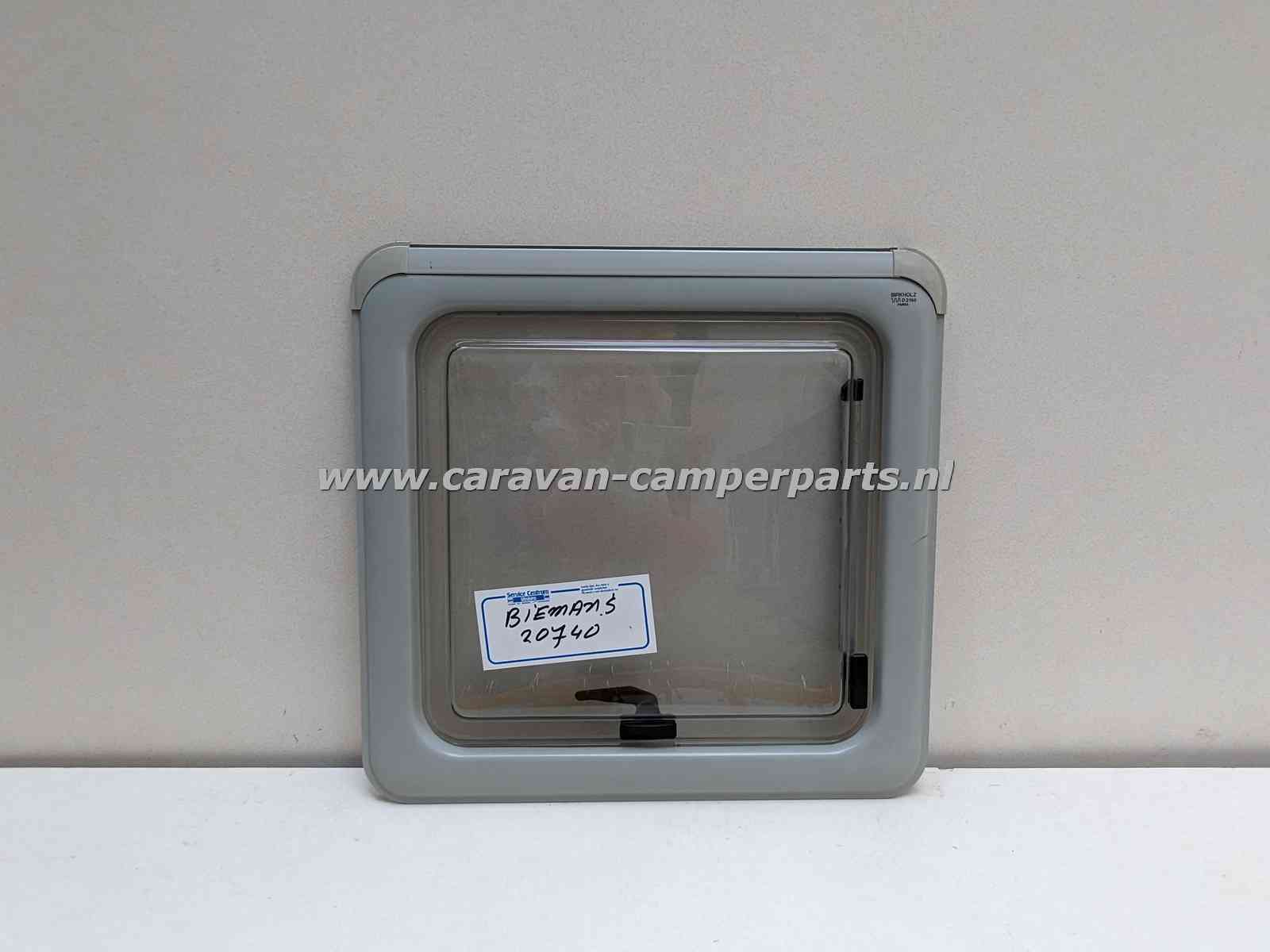 Knaus raam 46,5x45cm bj 2001