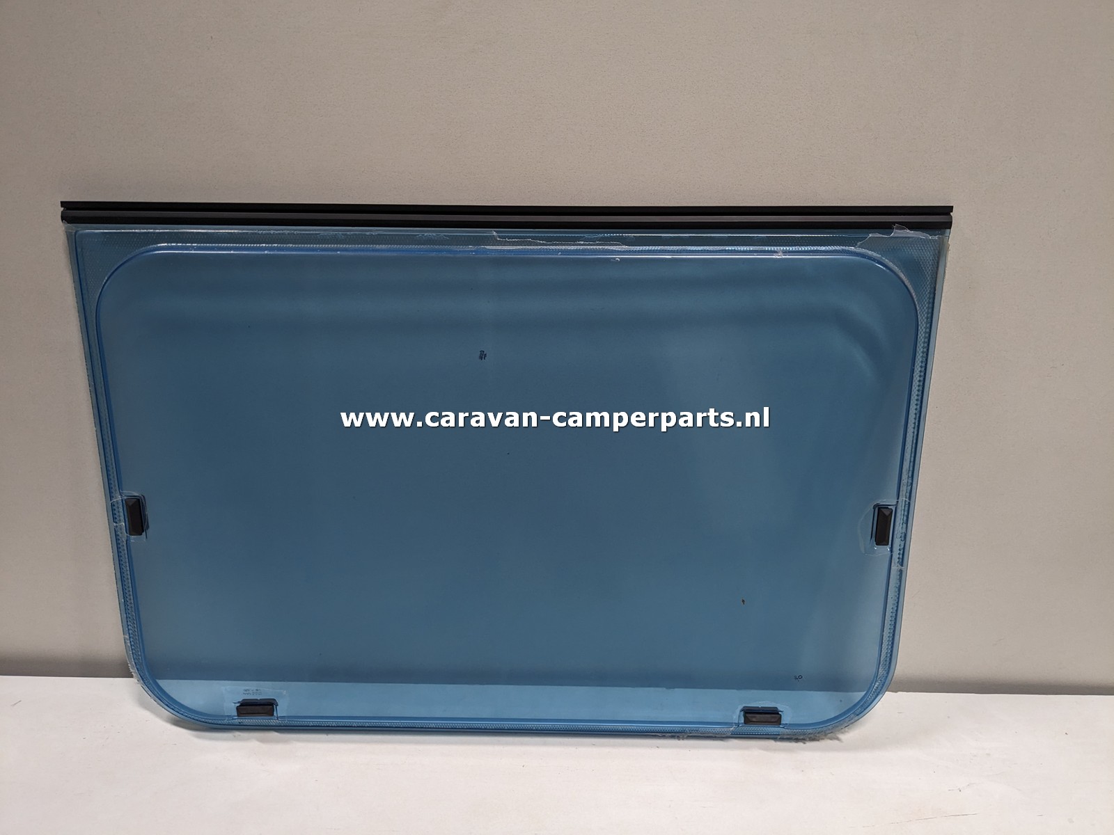 Adria raam blauw getint 106x72cm '80