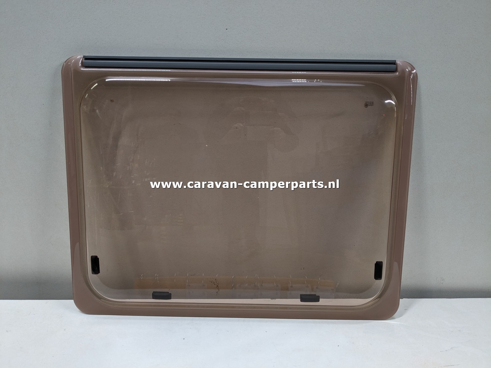 Dethleffs raam 78x60cm 2002