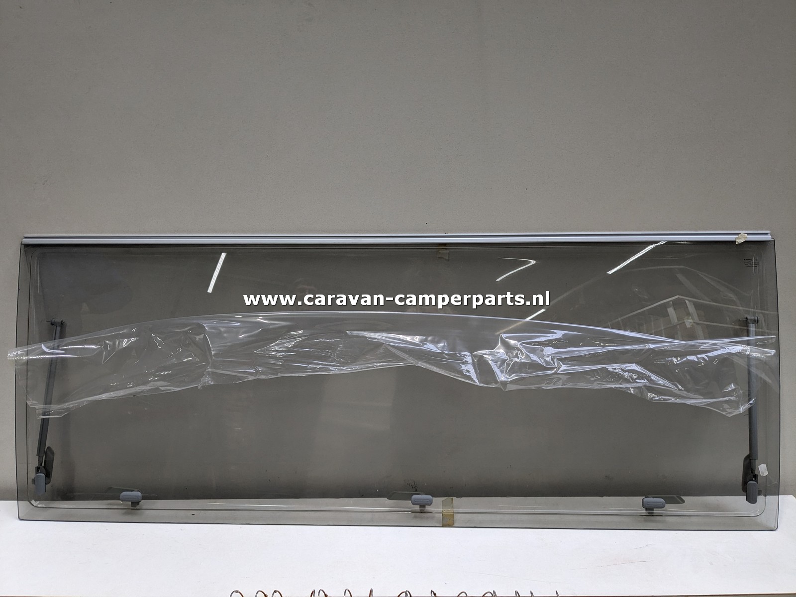 Tabbert voorraam gebogen 168x64cm