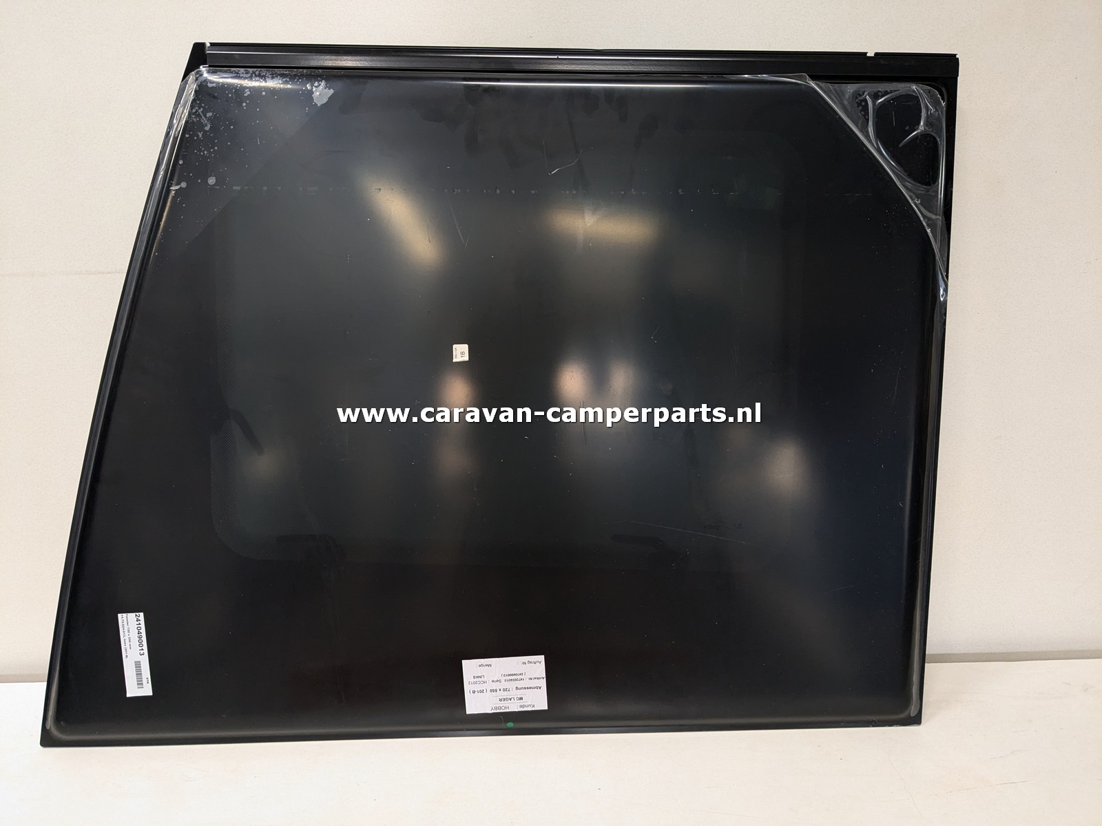 Hobby Camper raam gatmaat 72x55cm