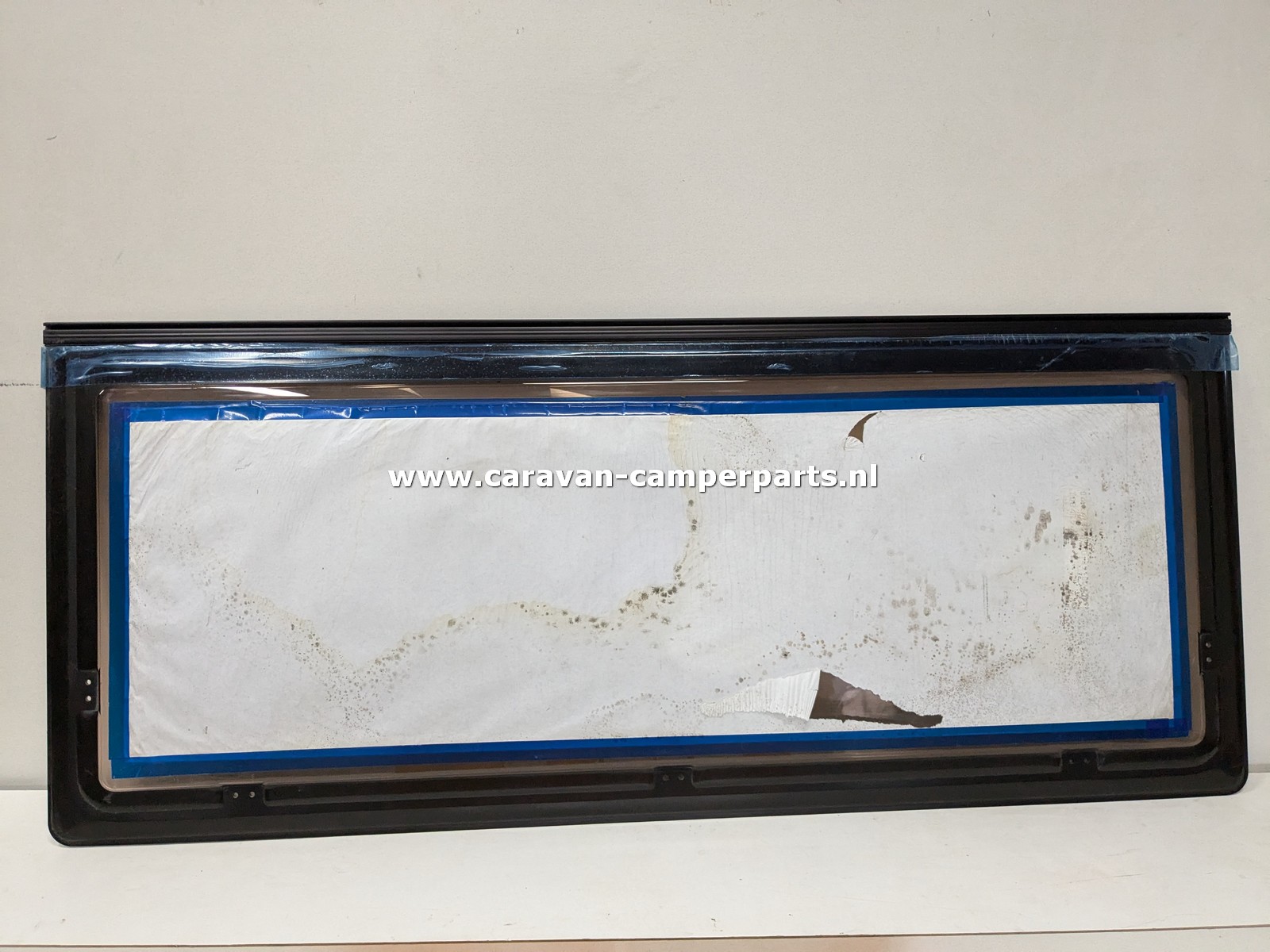 Dethleffs raam 152x63cm 1991