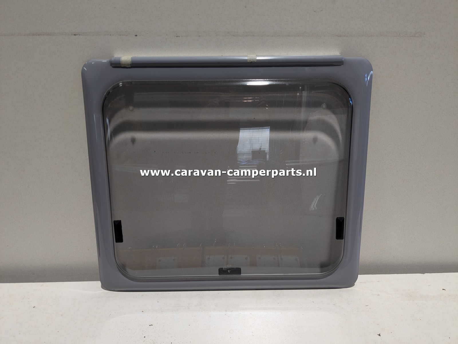 Adria keukenraam 59x51cm 2006