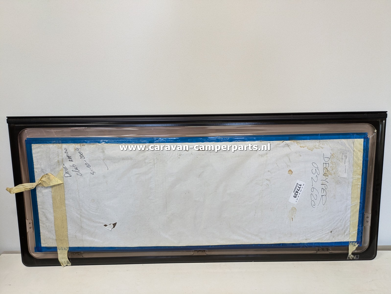 Polyplastic raam 152,5x63cm