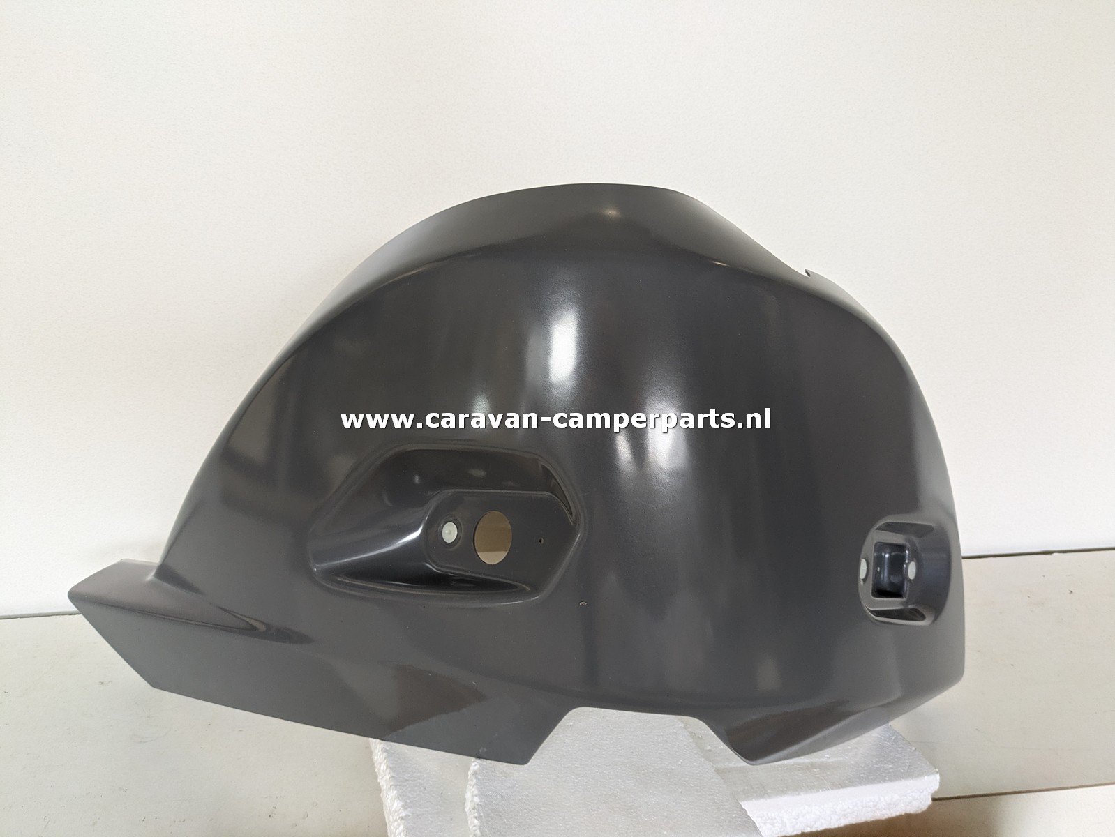 Knaus fronthoek rechts