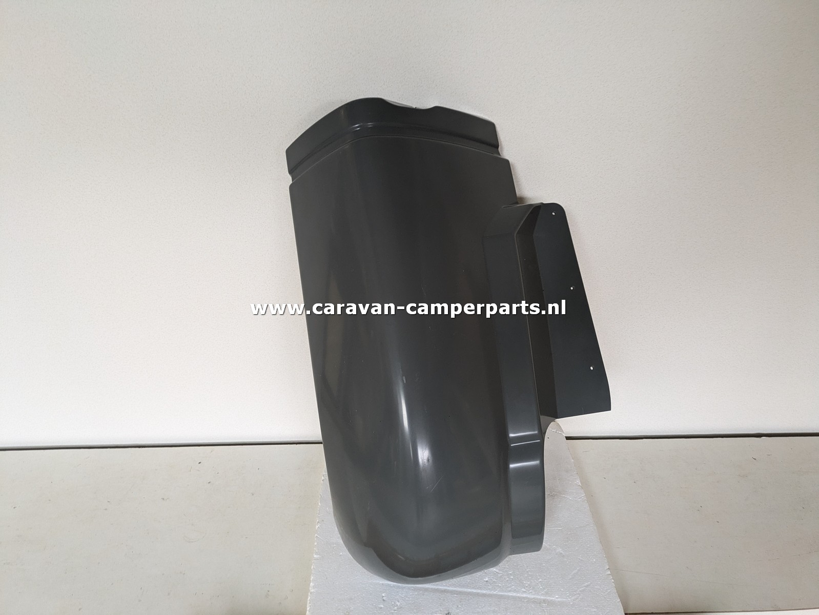 Knaus camper hoek links