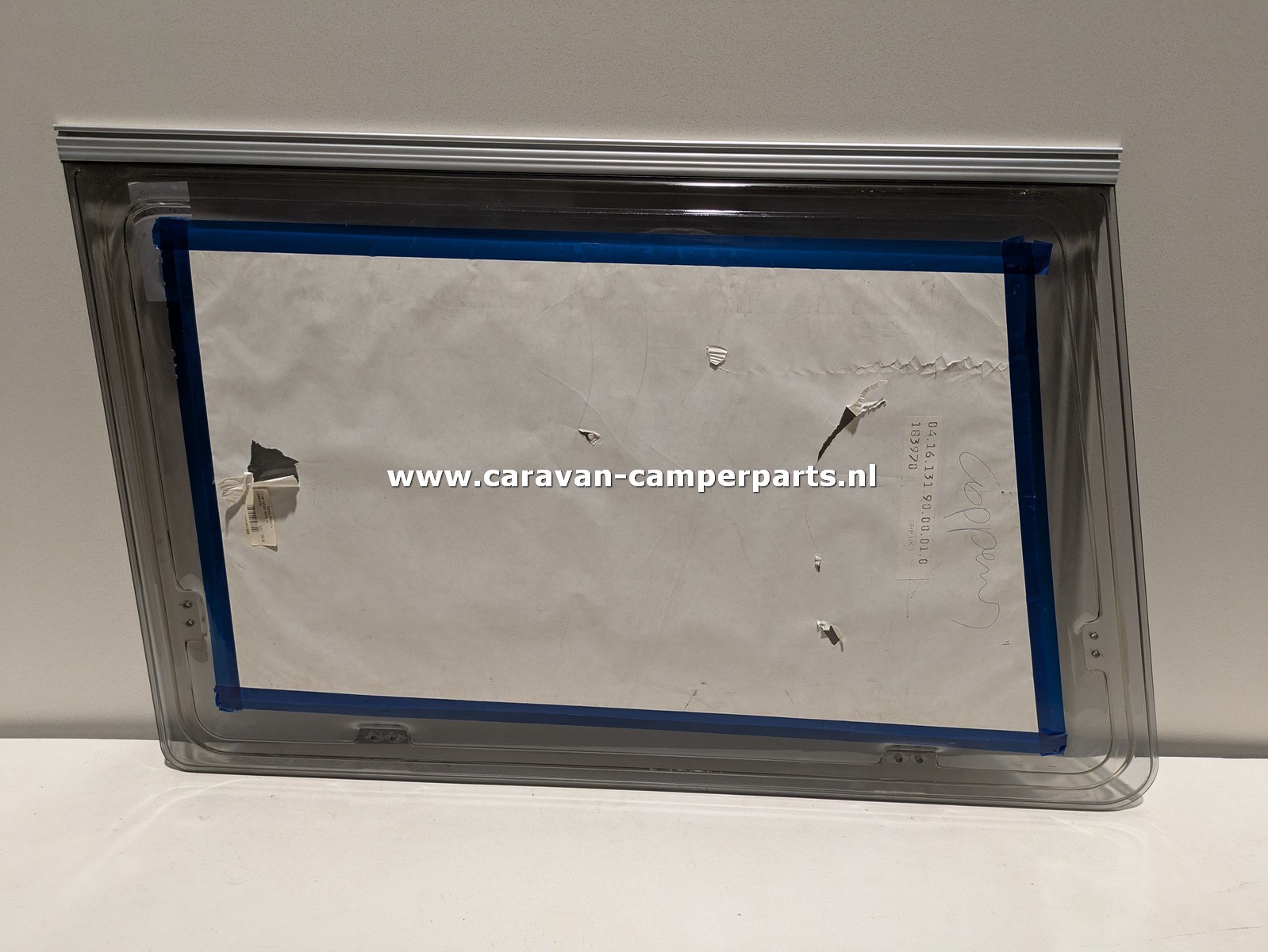 Chateau Cantara raam RV 87/101/62cm