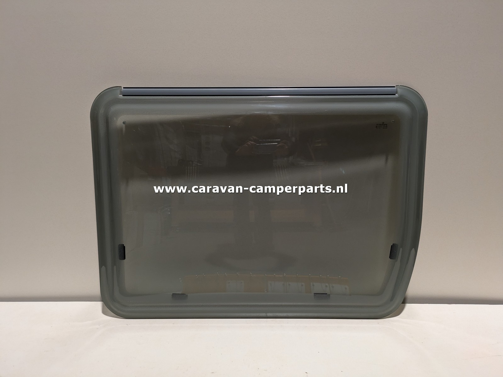 Knaus raam LA 91x65cm 2007