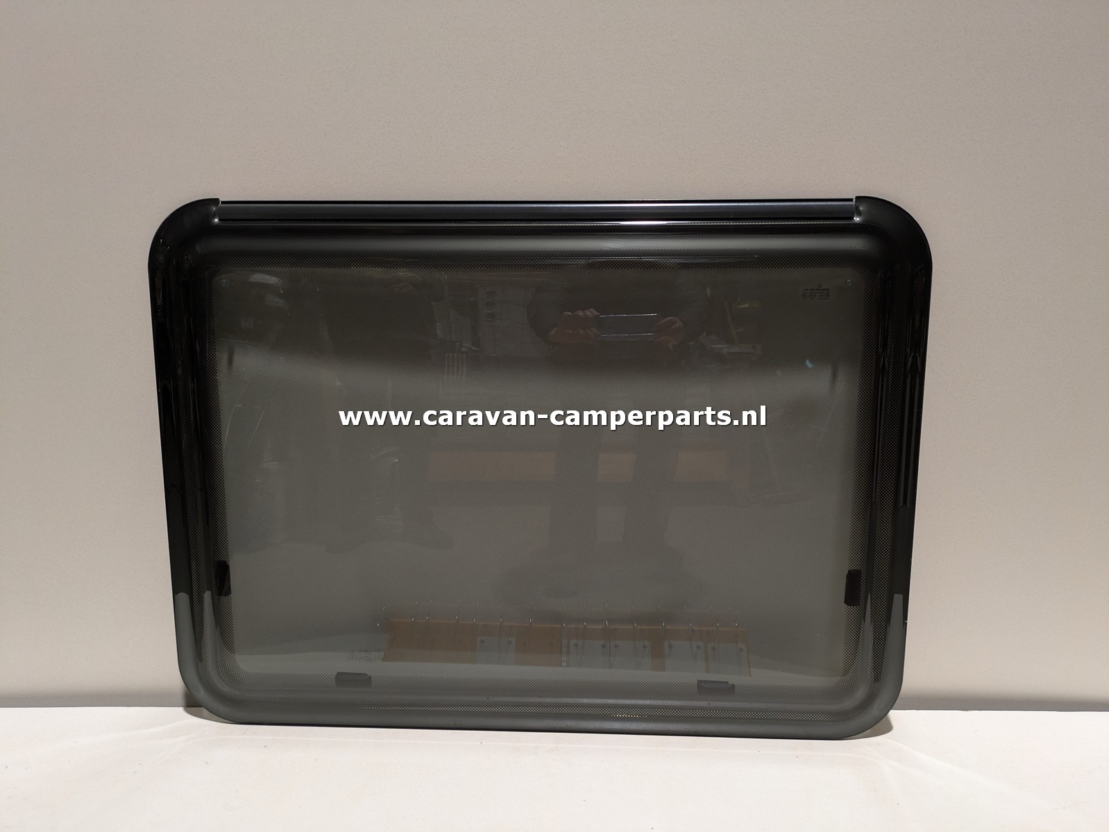 Knaus raam 91x66cm 2007