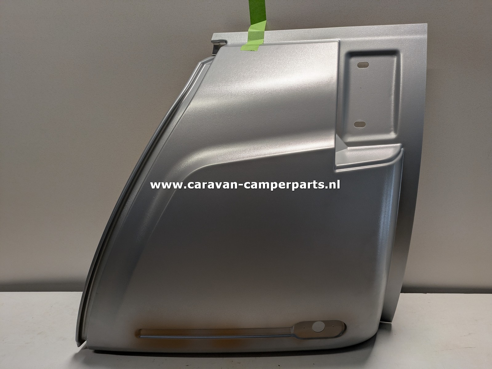 Wilk fronthoek links voor