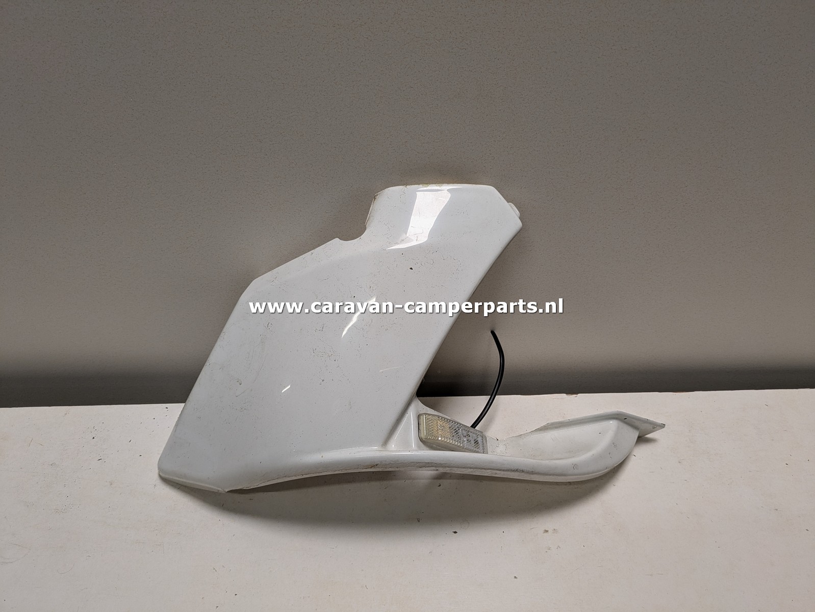 Fendt fronthoek spoiler rechts voor 2023