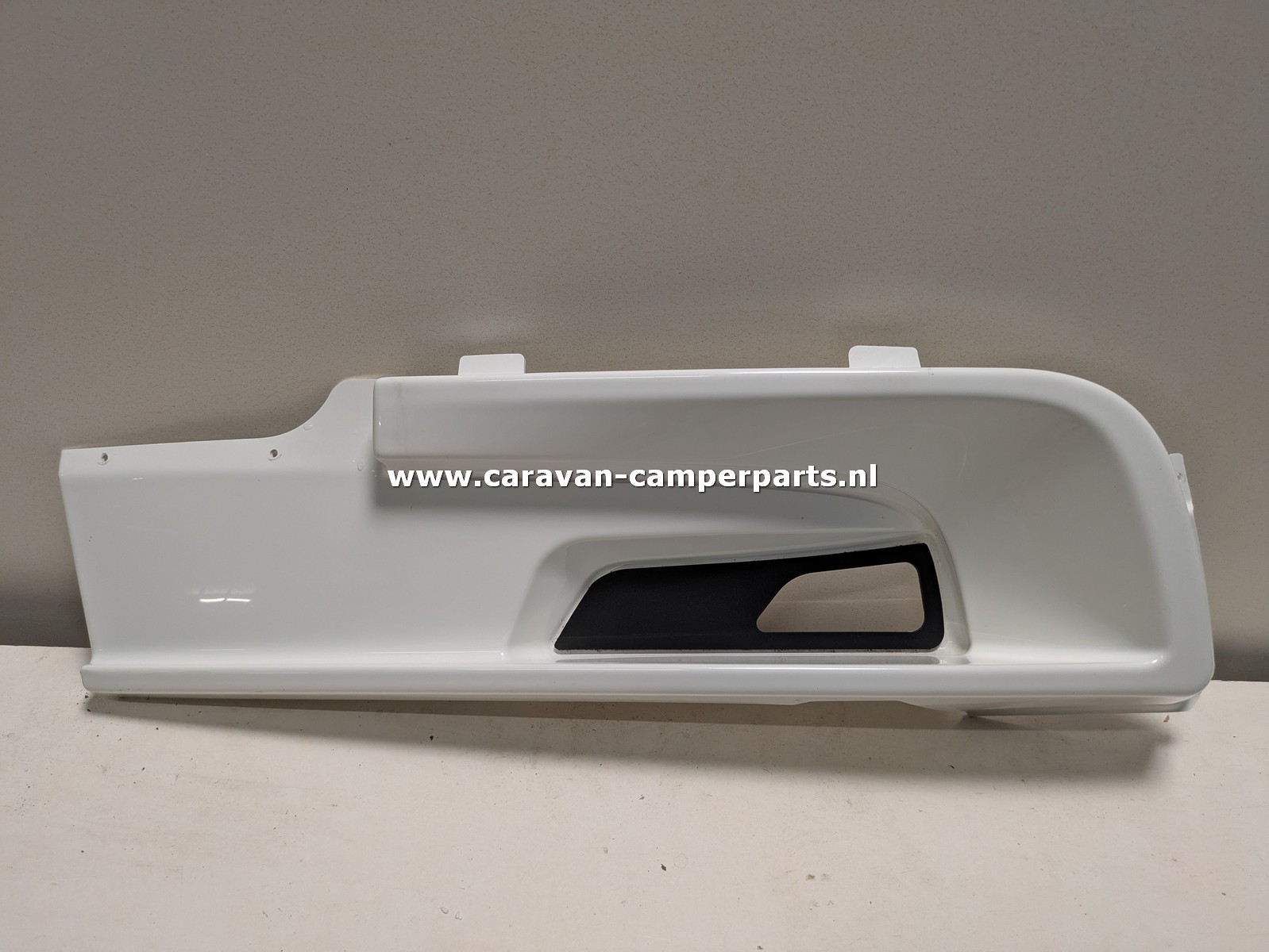 Fendt frontspoiler links voor vanaf 2023