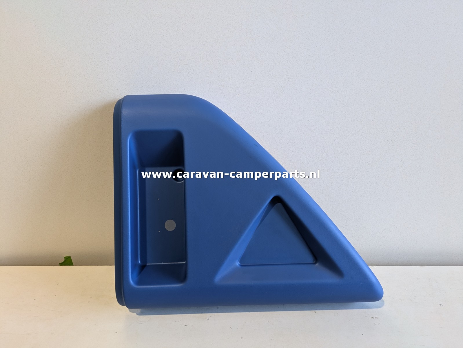 Knaus Sport bumperhoek L