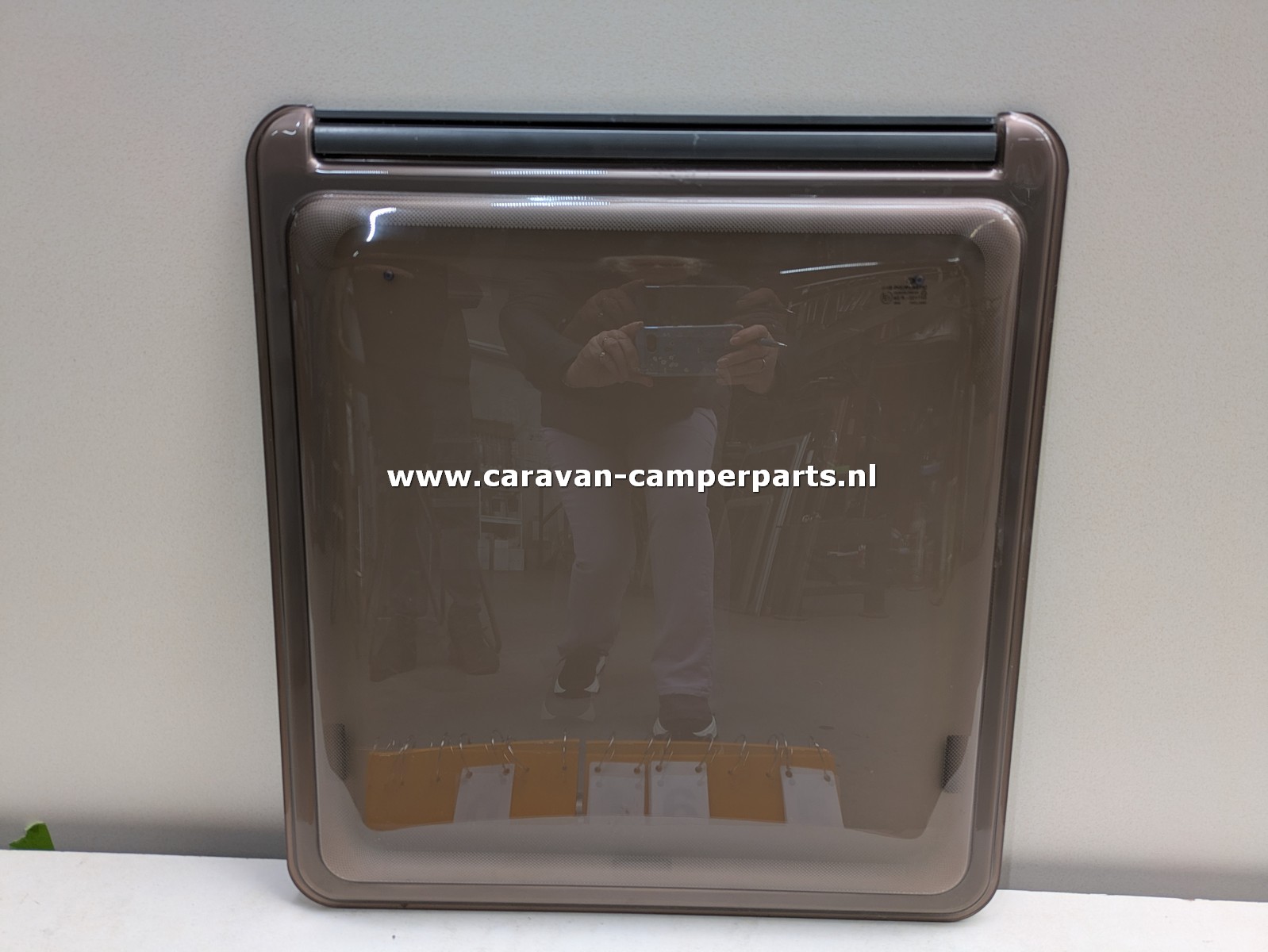 Tabbert toilet raam 55,5x60cm