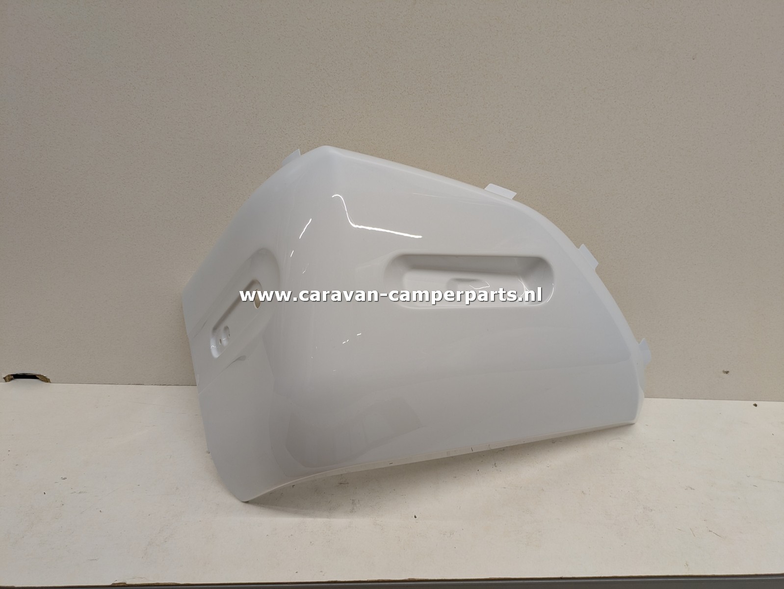 Knaus Camper bumperdeel LA