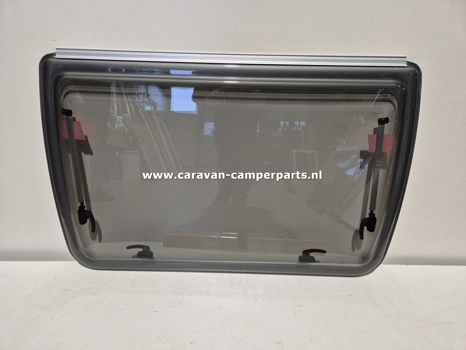 Fendt raam 103x65cm 2010