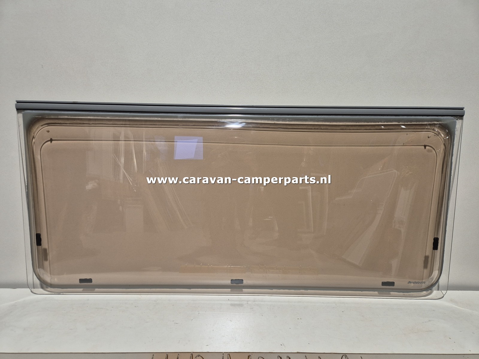 Dethelffs raam 154x69cm 2000