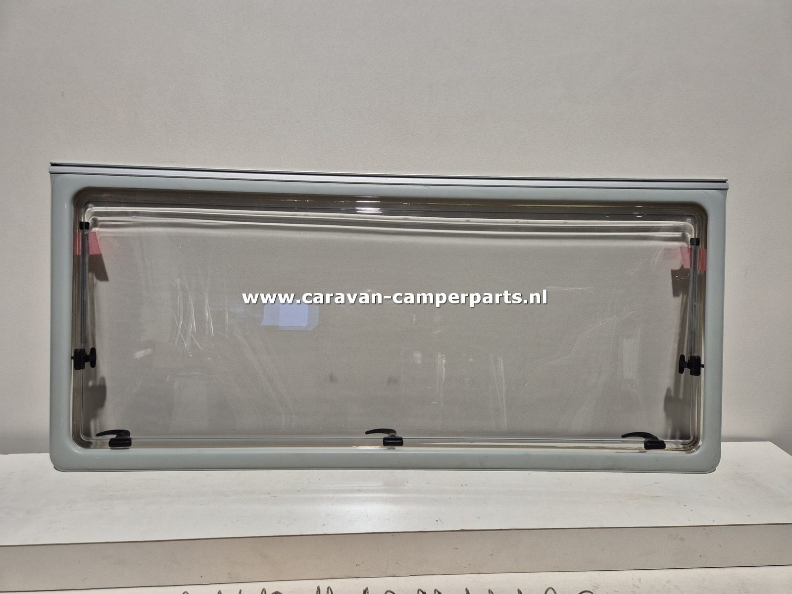 Knaus/Eifelland raam 151x67cm 1998