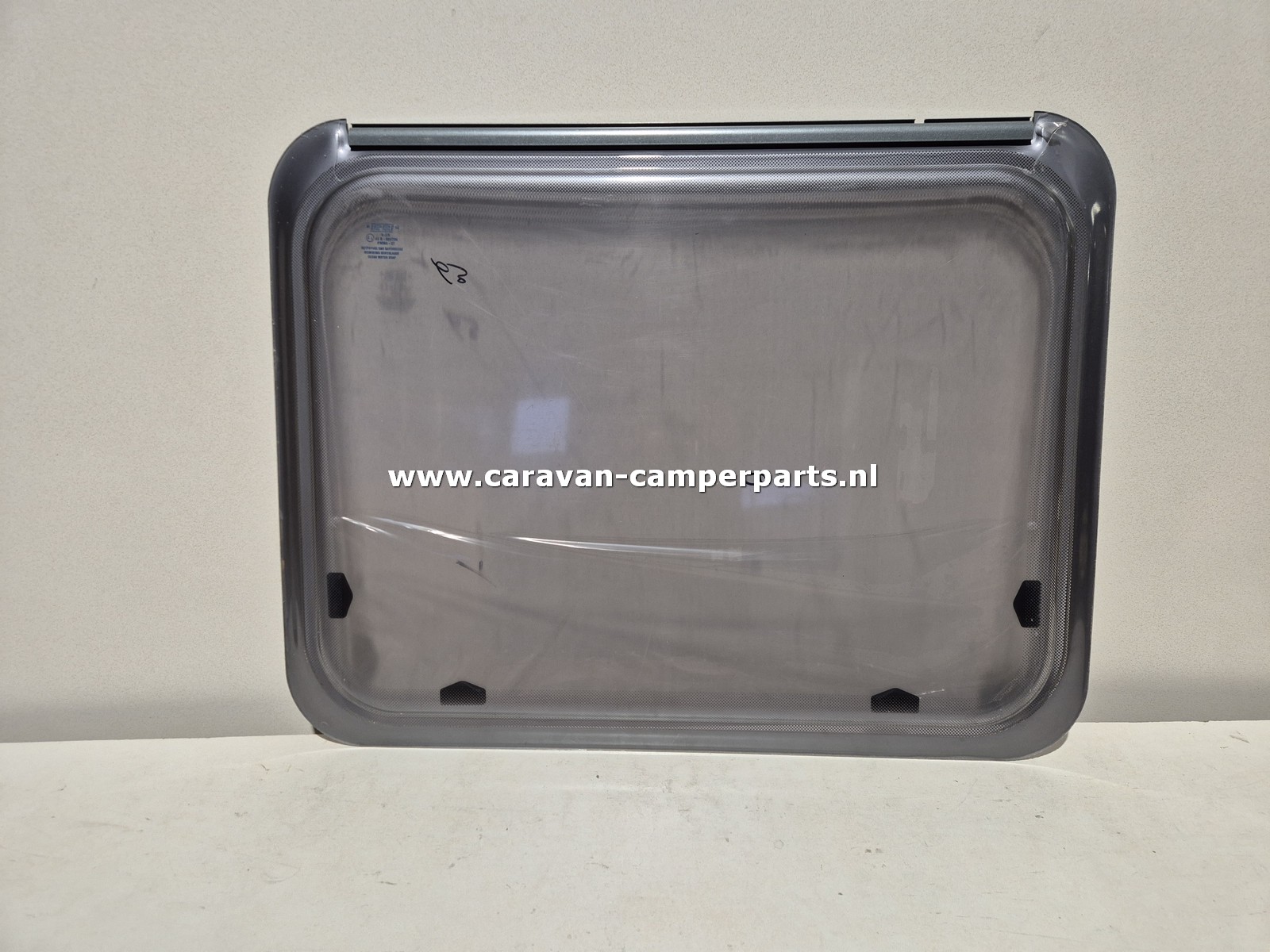 Caravelair raam 79x61cm 2008