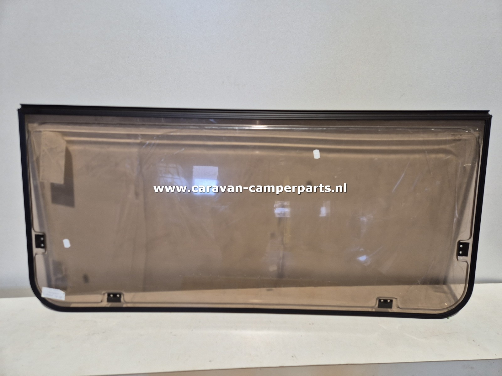 Eriba / Hymer zijraam 138x63cm