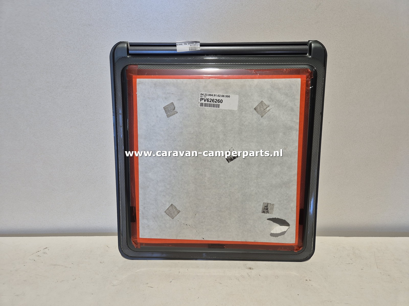 Tabbert toilet raam 56x60cm 2007