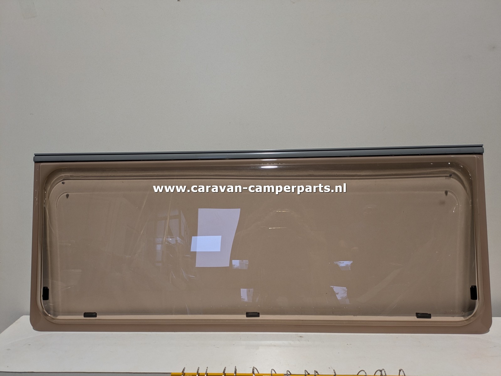 Dethleffs raam 153x60cm 2003