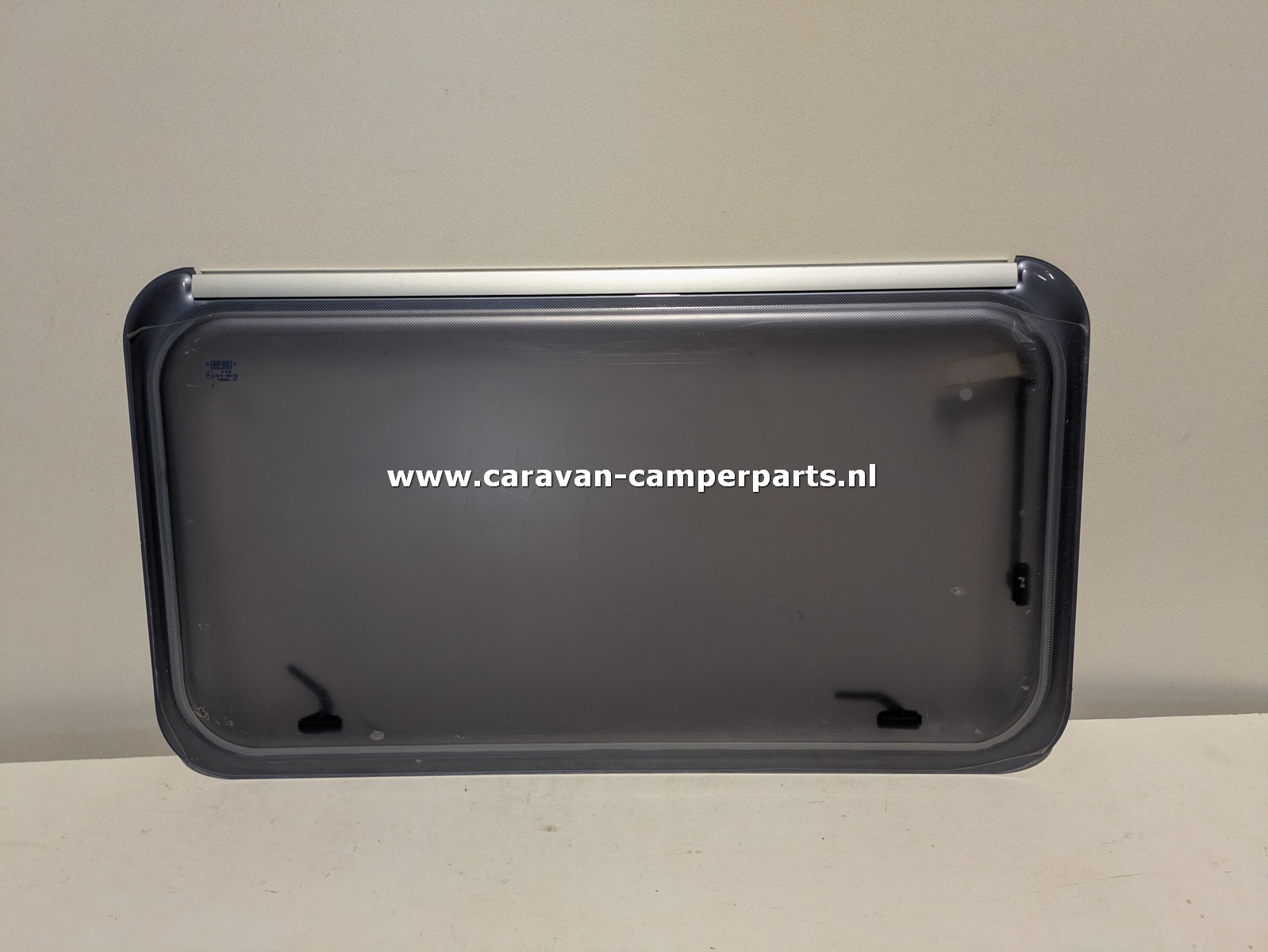Caravelair raam 99x55cm 2007