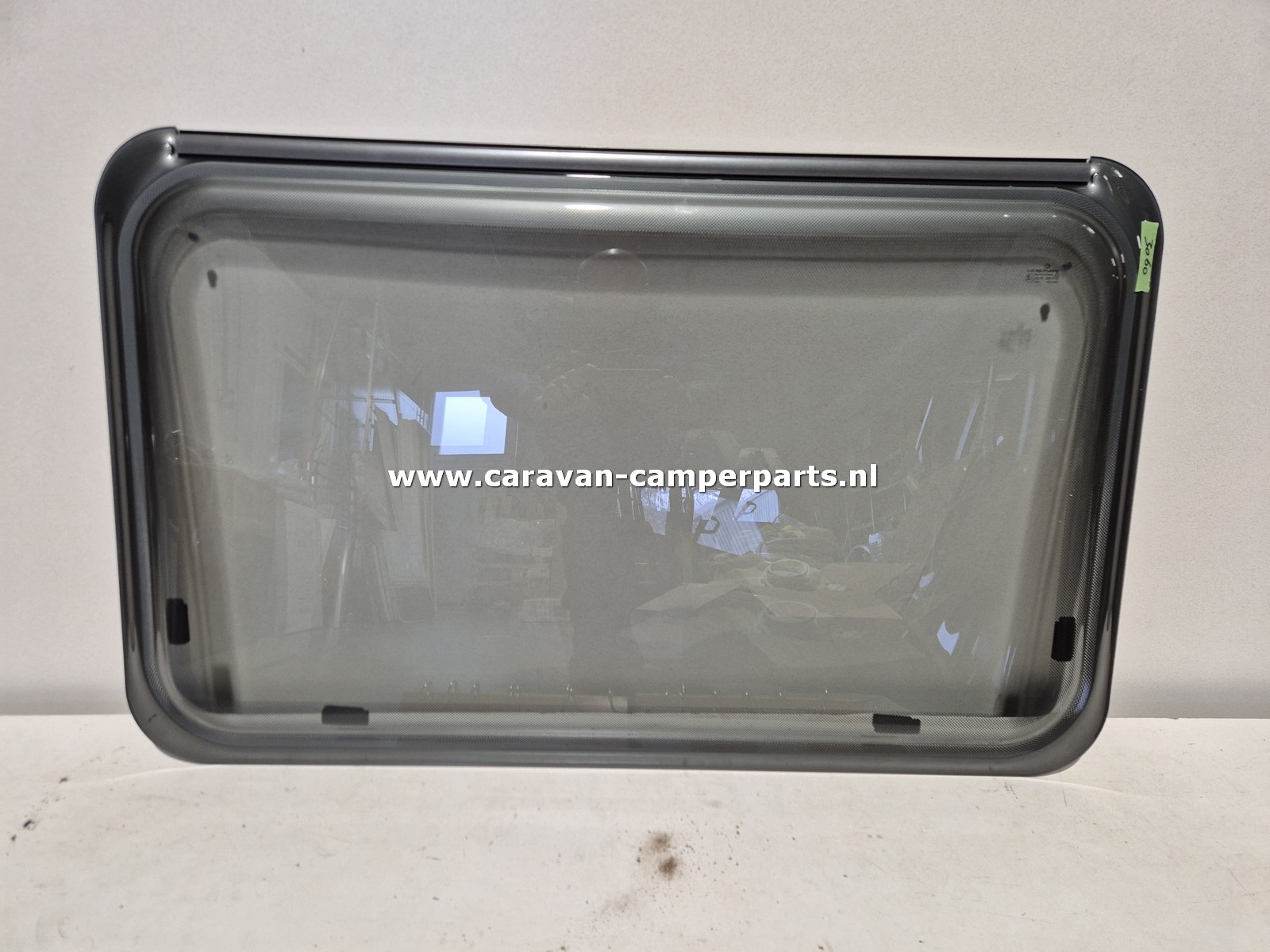 Kip raam 98x61cm 2007