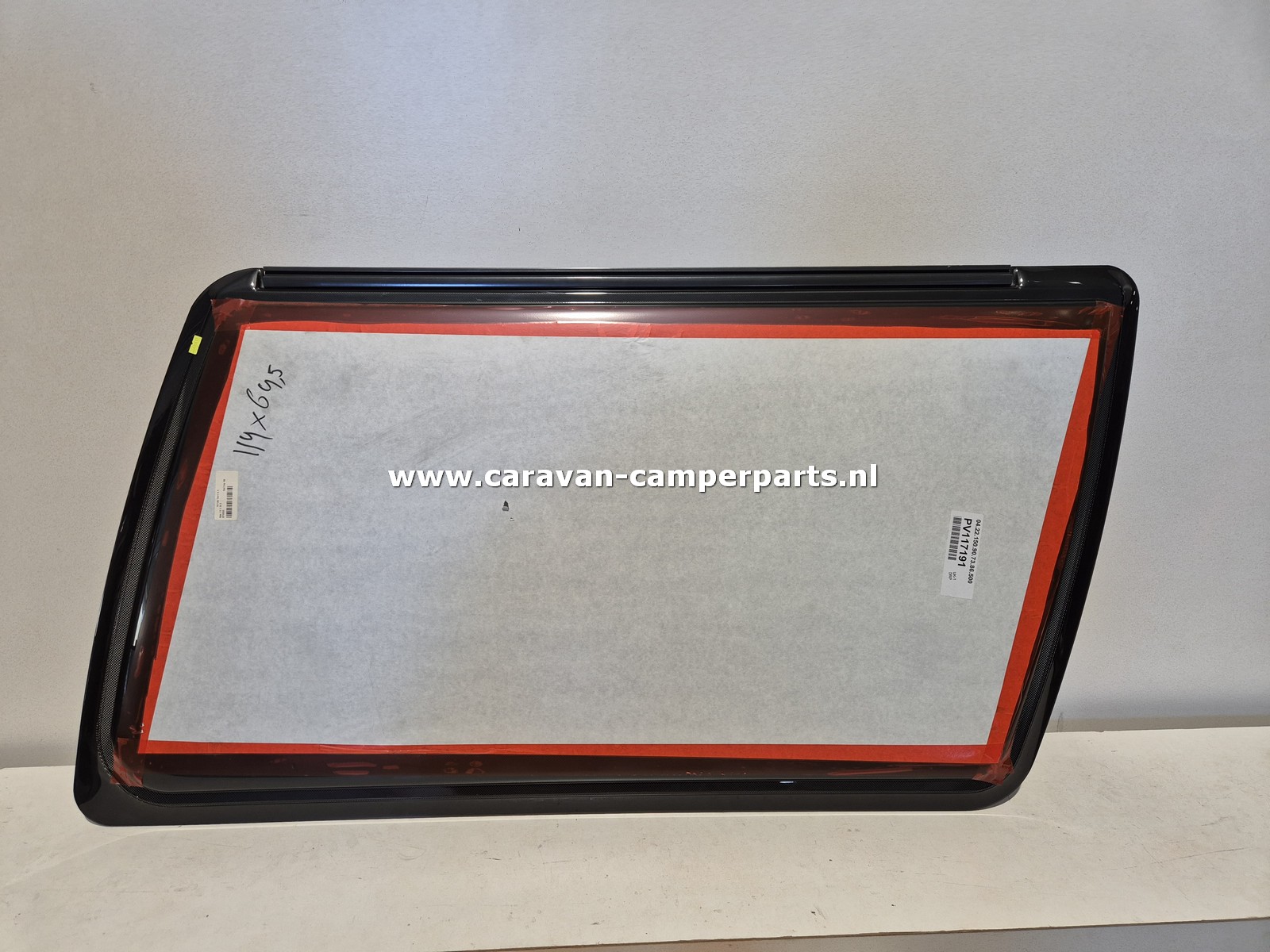 Dethleffs raam links 111x65cm