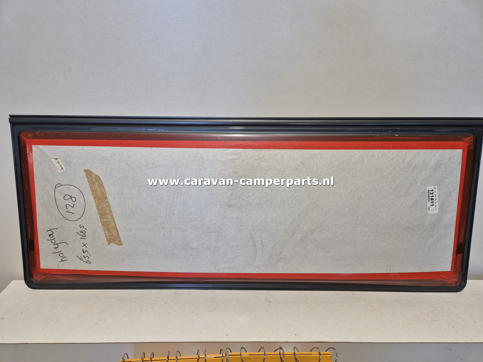 Burstner voorraam 168x65cm